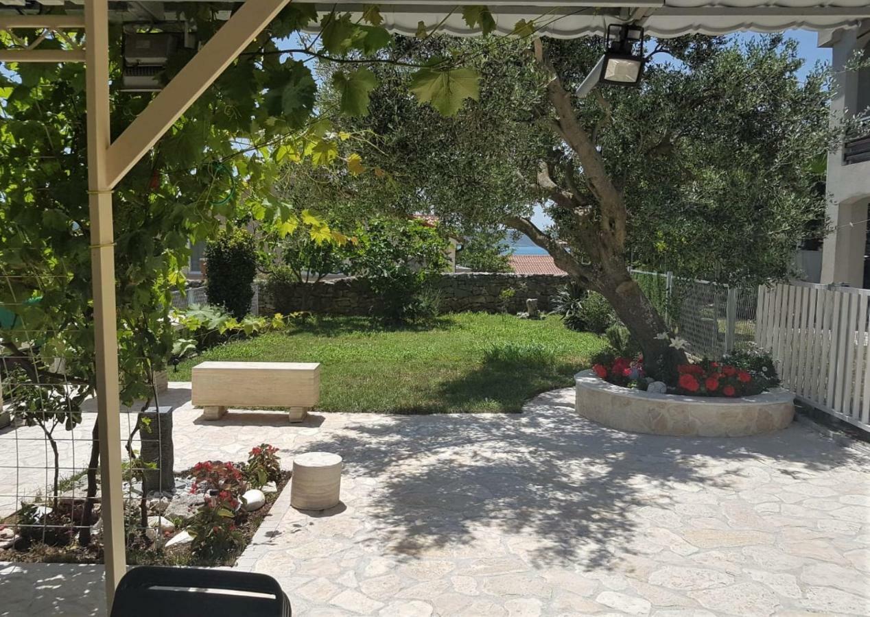 Apartment Maslenica, Near Zadar Ngoại thất bức ảnh